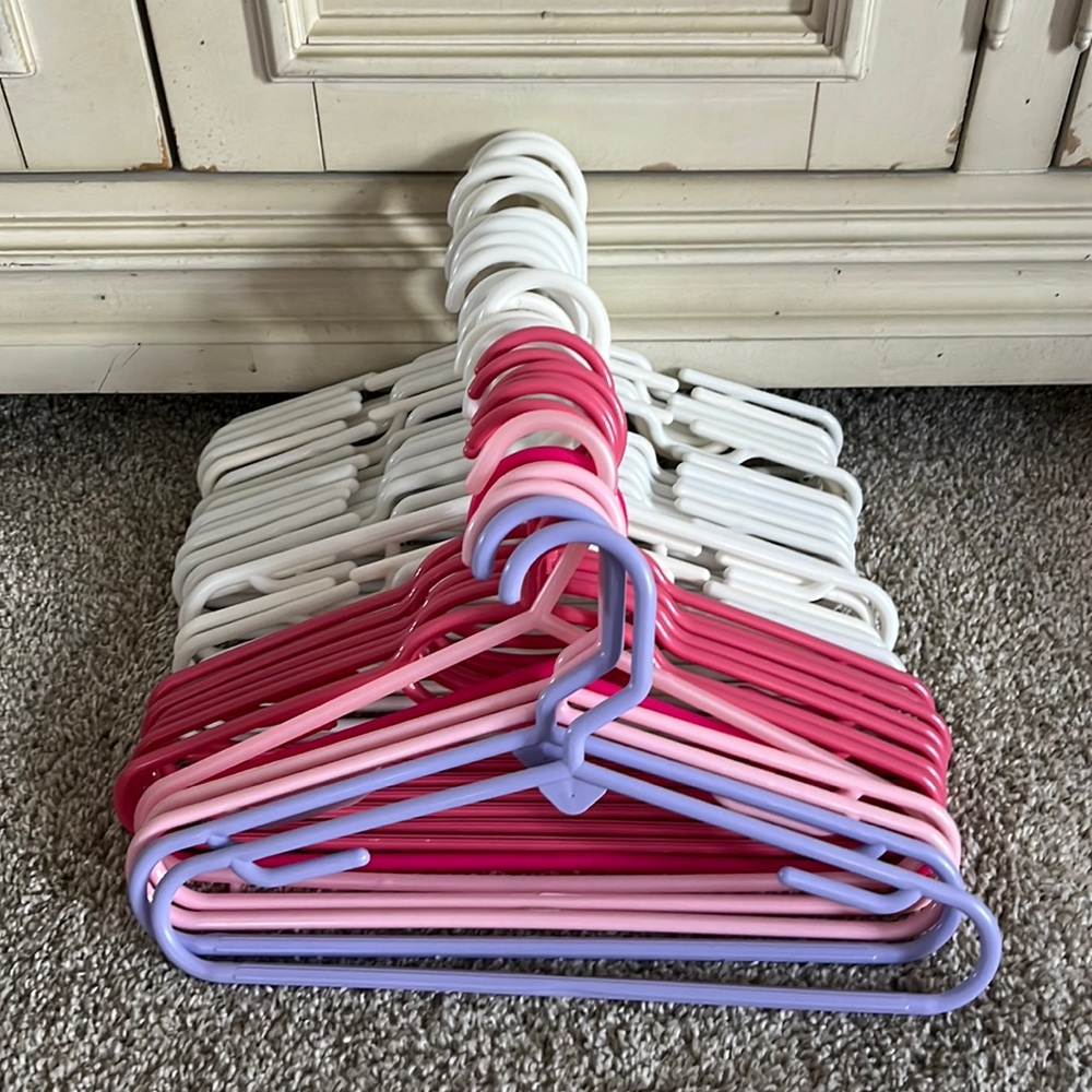 32 baby/kid hangers